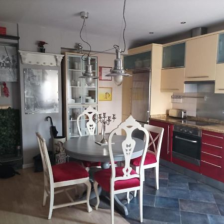 Apartamento San Quirce - Centrico Y Reformado- Wifi Y Netflix Valladolid Kültér fotó