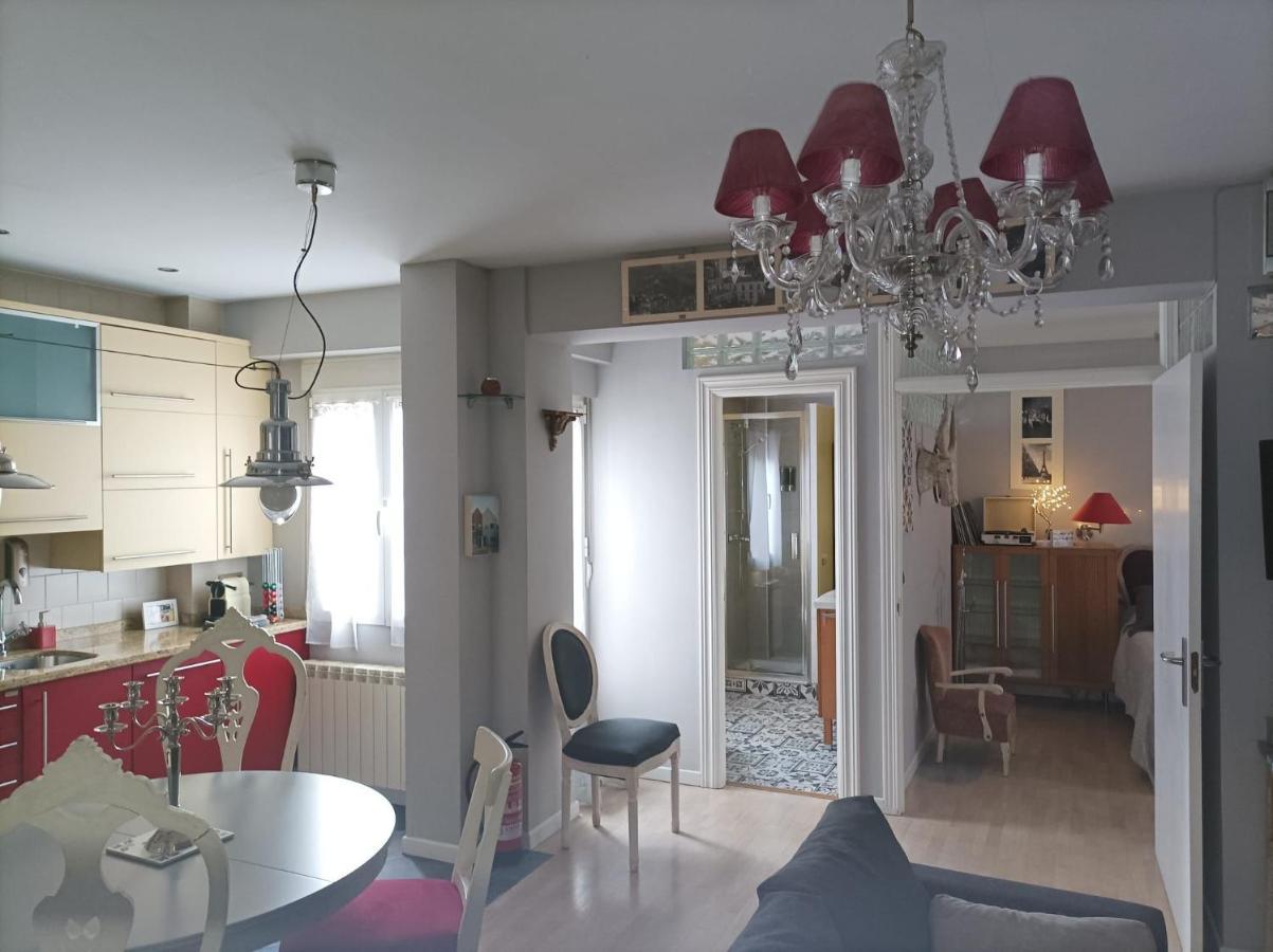 Apartamento San Quirce - Centrico Y Reformado- Wifi Y Netflix Valladolid Kültér fotó