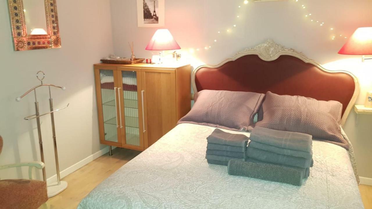 Apartamento San Quirce - Centrico Y Reformado- Wifi Y Netflix Valladolid Kültér fotó